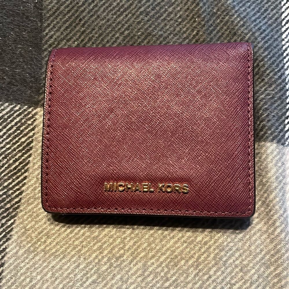 Michael Kors Wallet (Maroon)